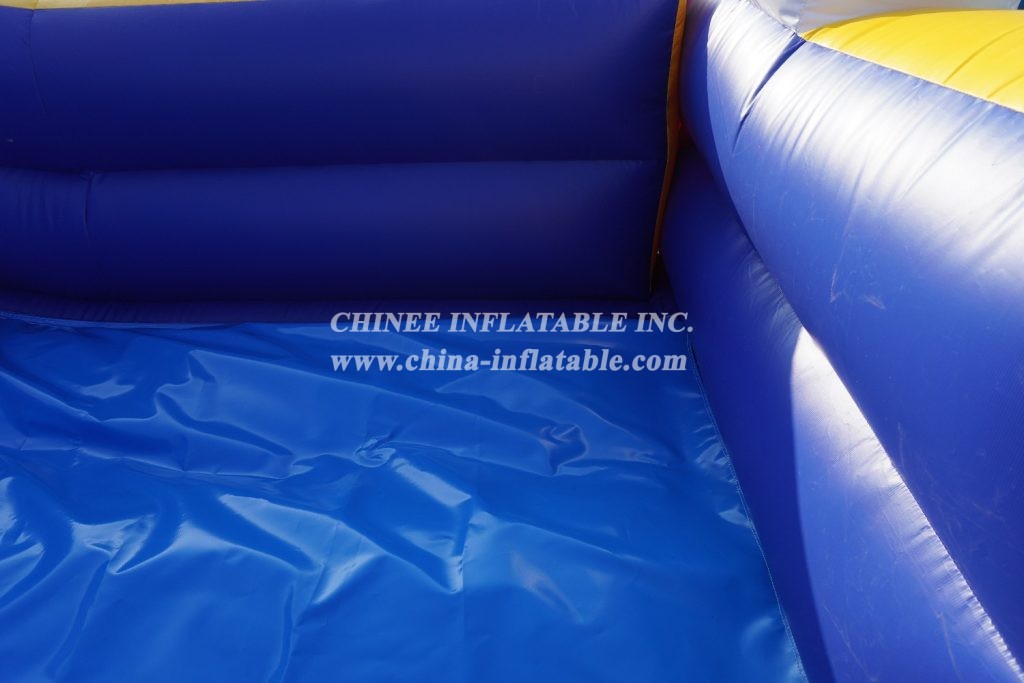 T8-1323 Inflatable Mickey Mouse Slide