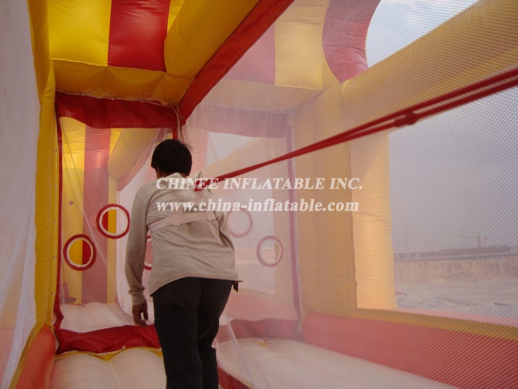 T11-563 Inflatable Bungee Run Sport Game