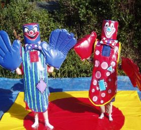 T11-748 Clown Sumo Set